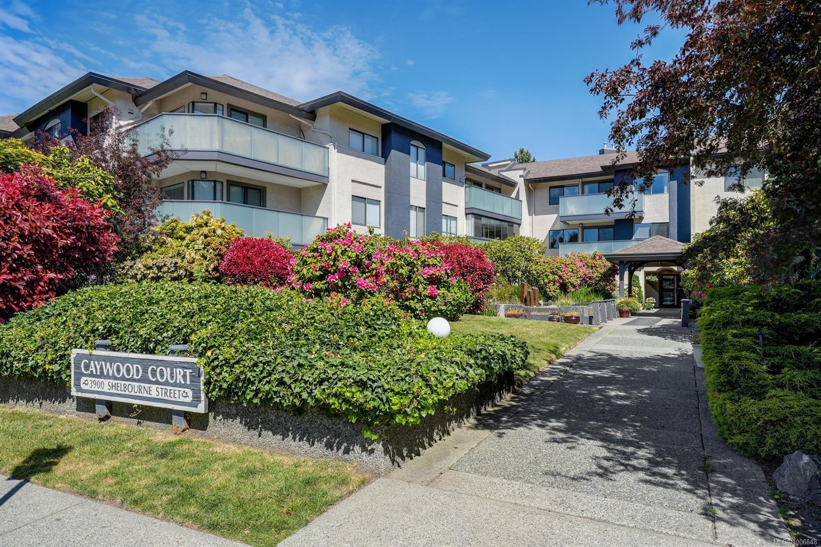 Property Photo: 3900 Shelbourne St 206 BC V8P 4H8