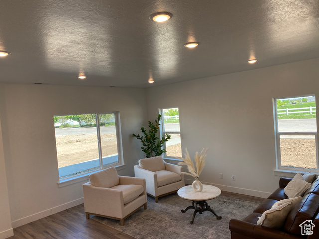 Property Photo: 504 W 400 S UT 84332