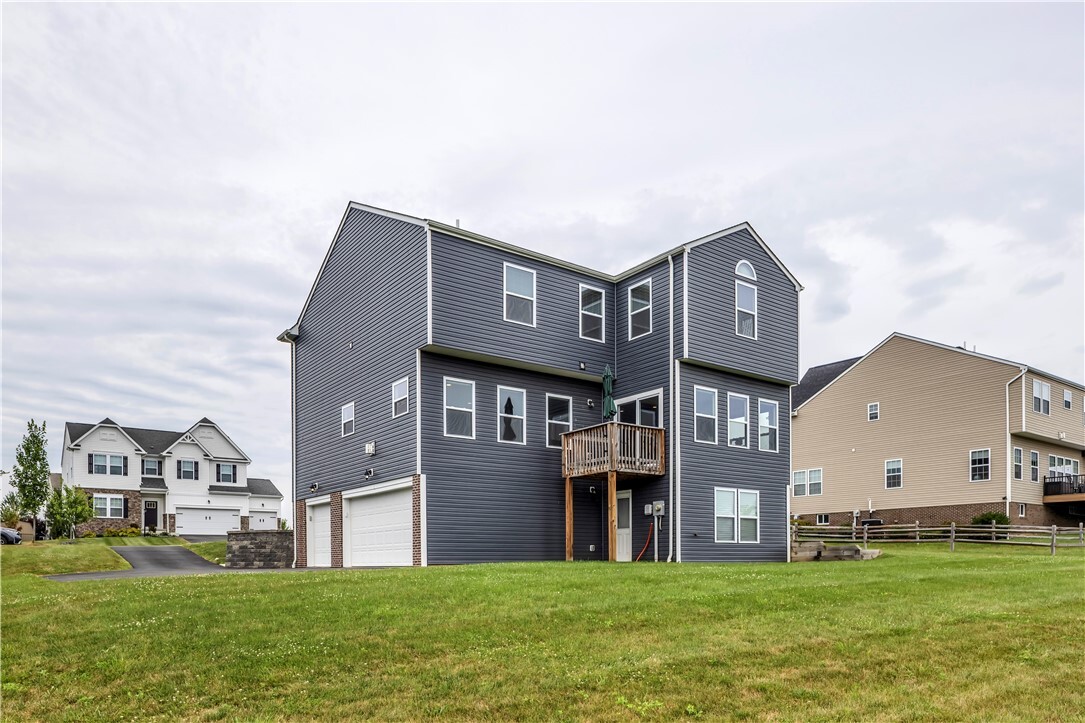 Property Photo: 115 Cottonwood Dr PA 15009