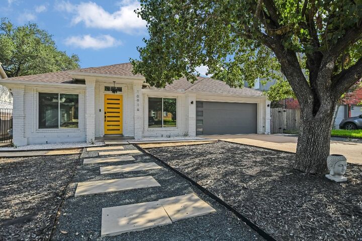 10916 Sierra Oaks  Austin TX 78759 photo