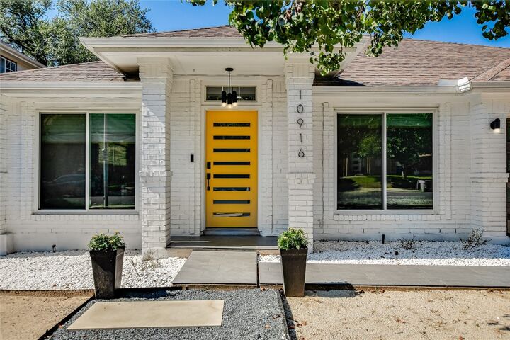 10916 Sierra Oaks  Austin TX 78759 photo