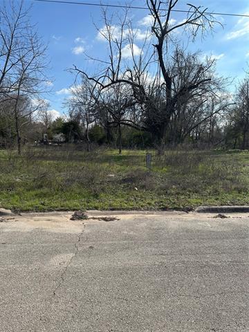Property Photo: Tbd Lot 18 E 5th Avenue TX 76567
