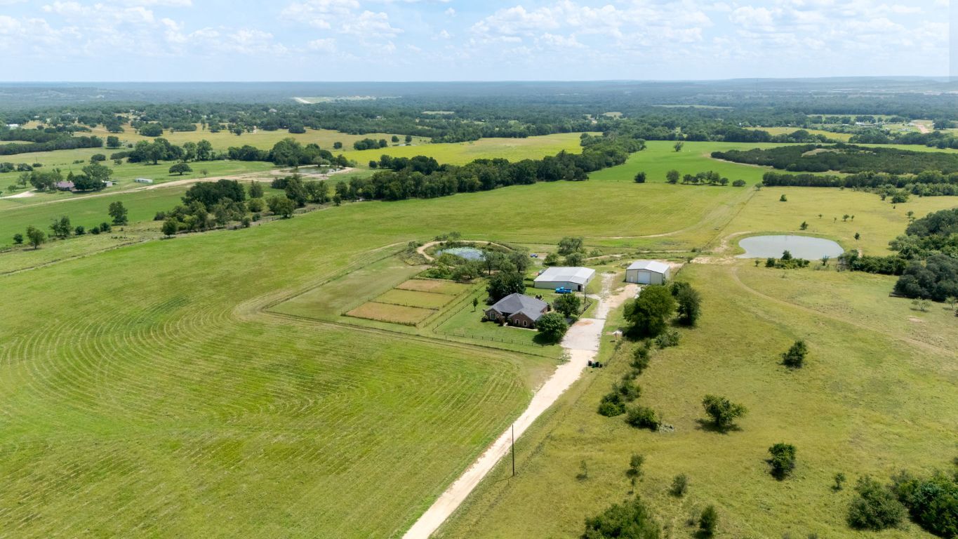 Property Photo: 1620 Fm 107 TX 76528