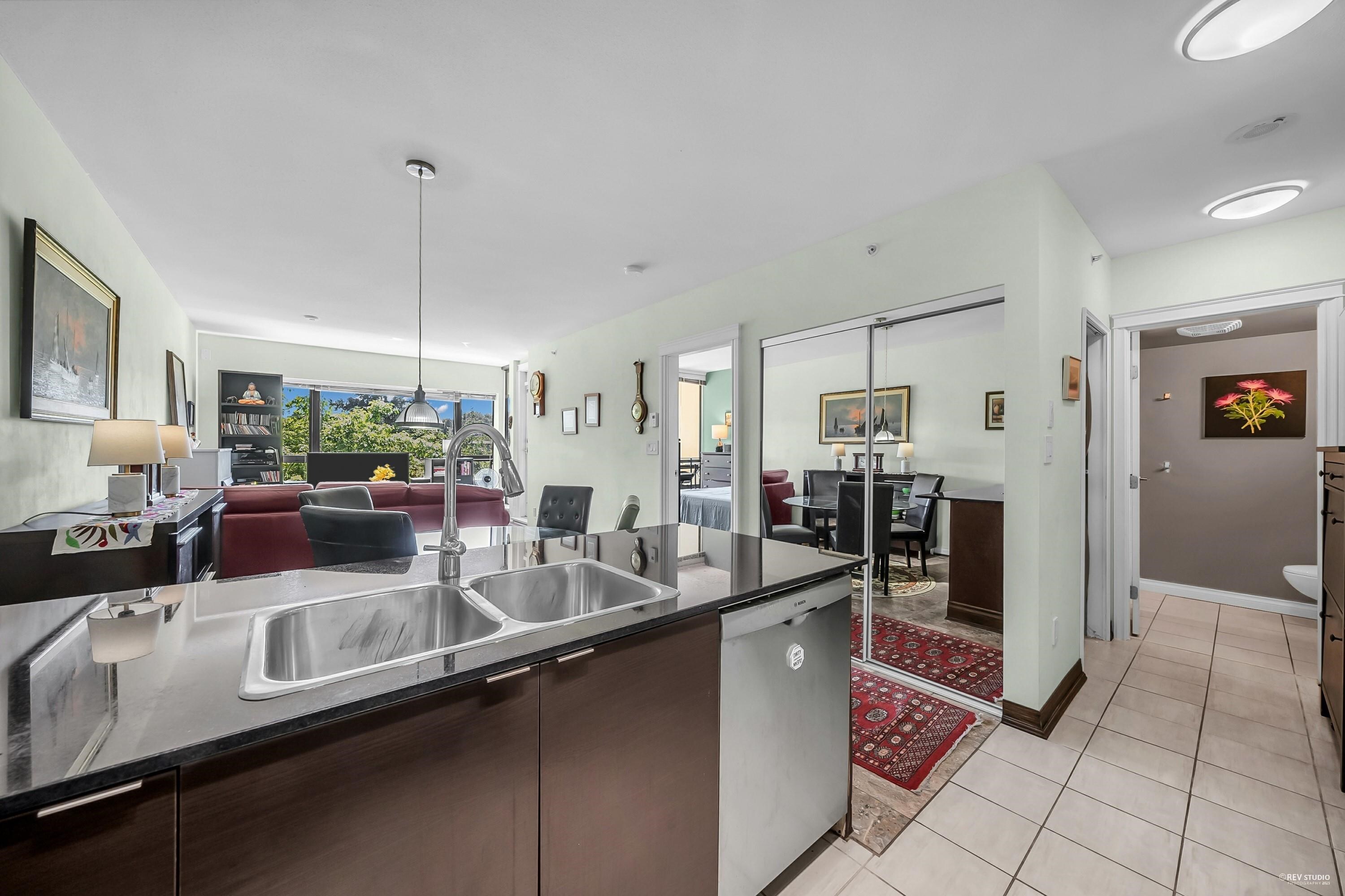 Property Photo: 4178 Dawson Street 202 BC V5C 0A1