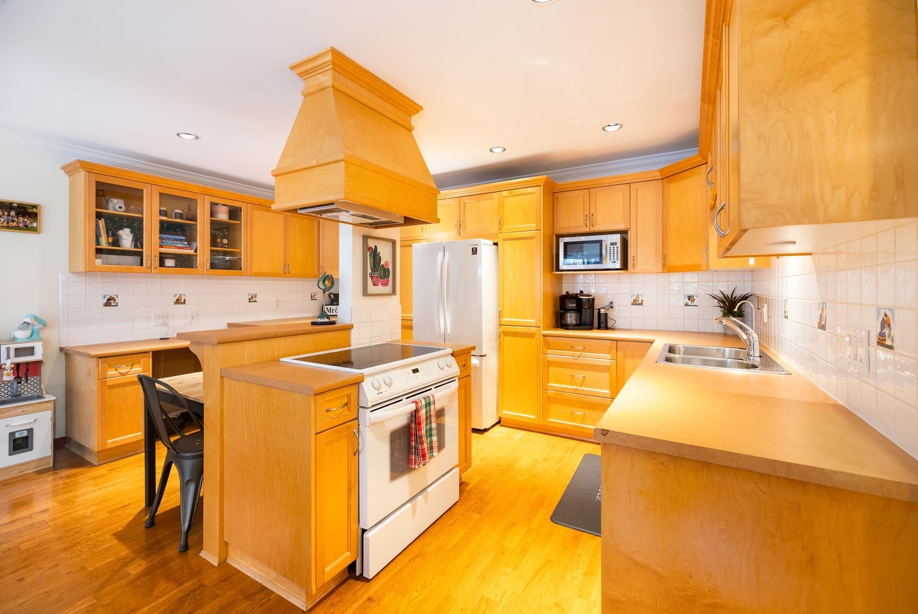 Property Photo: 1235 W 15th Avenue 301 BC V6H 1S1