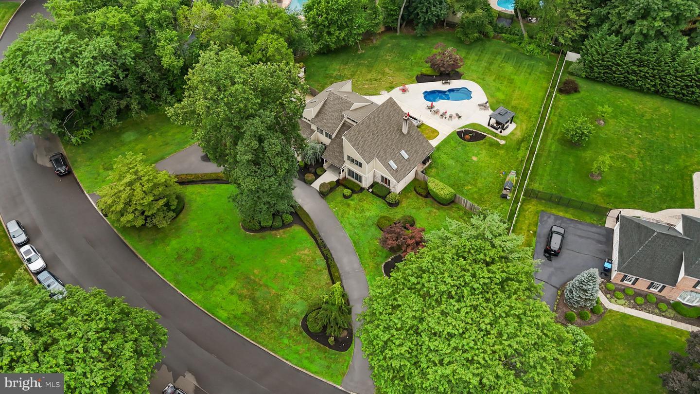 Property Photo:  963 Hunt Drive  PA 19067 