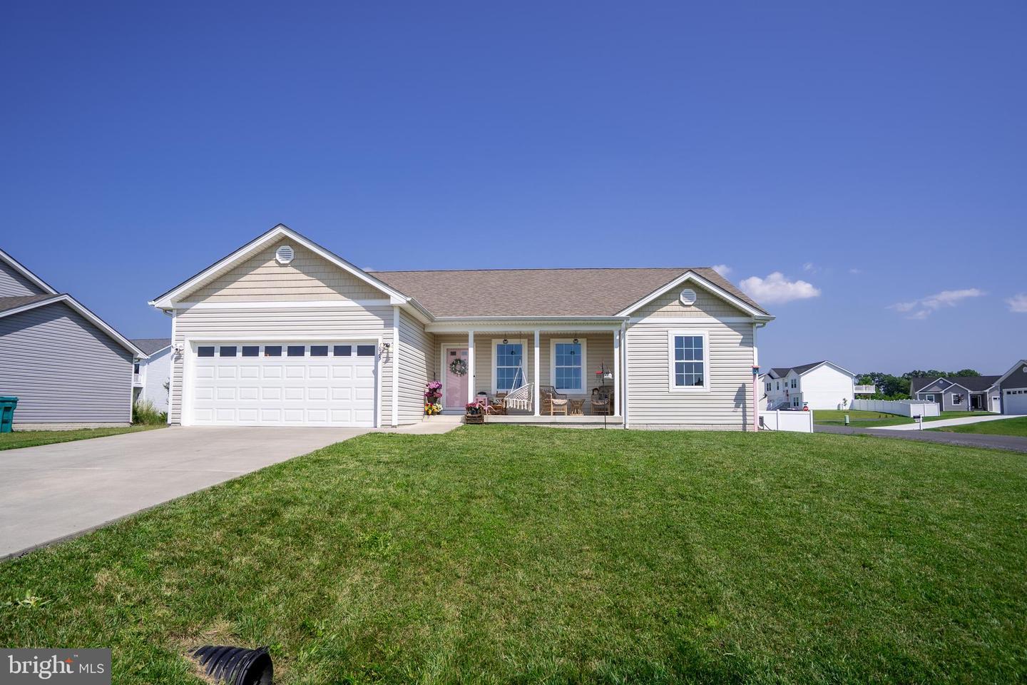 Property Photo:  625 Jensen Way  WV 25401 