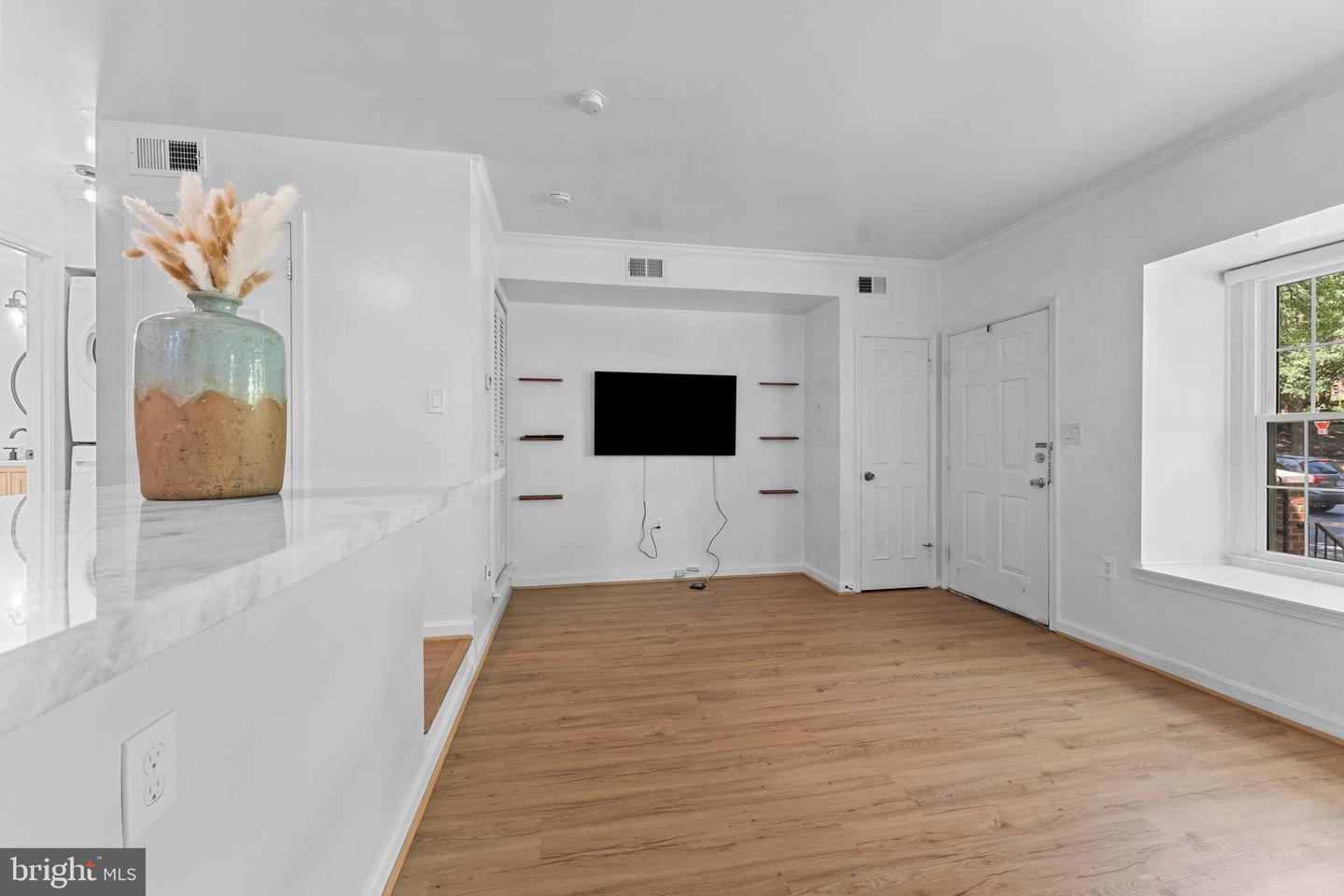 Property Photo:  2504 Fairfax Drive 9A  VA 22201 