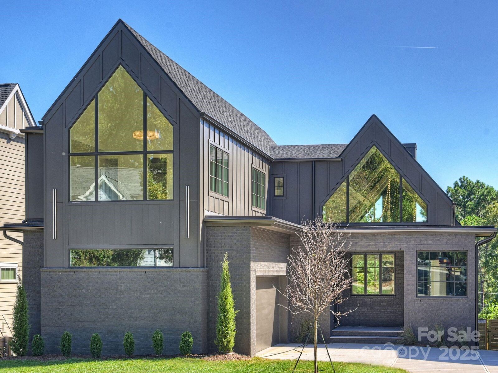 Property Photo:  600 Lorna Street  NC 28205 