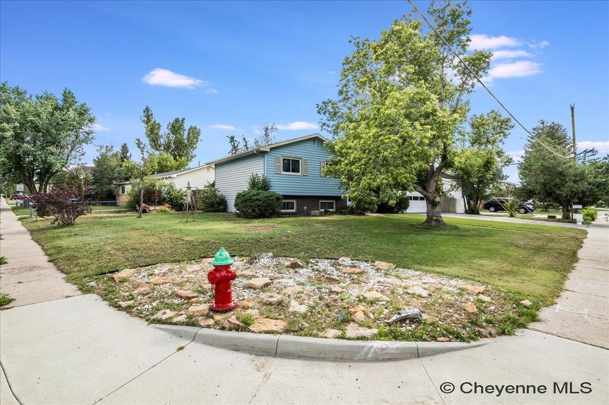 Property Photo:  4825 E 12th St  WY 82001 