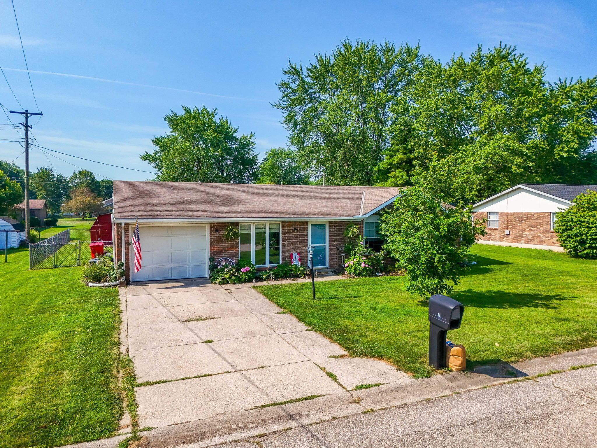 Property Photo:  18 Edgewood Drive  OH 43344 