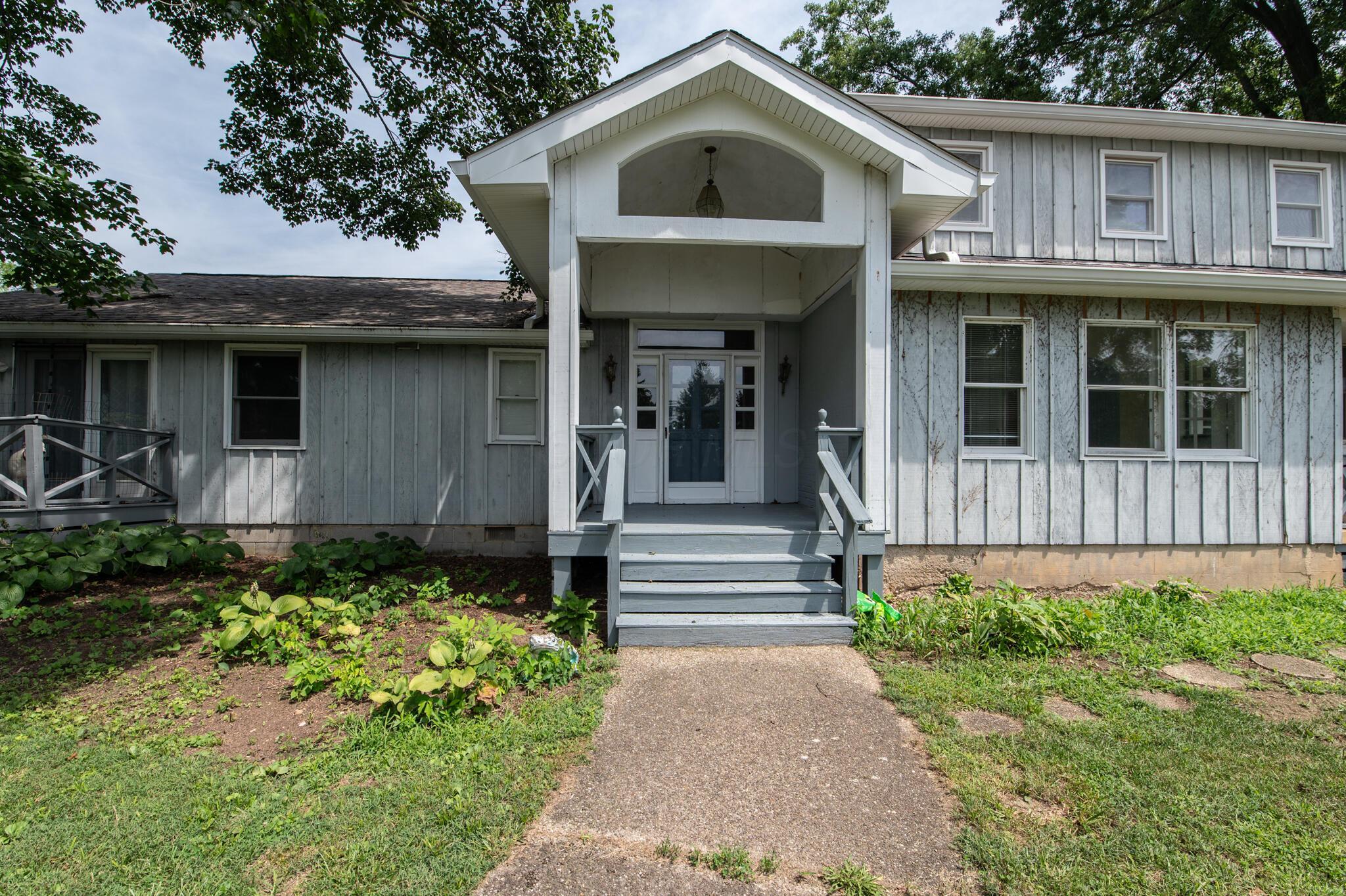 Property Photo:  9585 Snyder Church NW Road  OH 43105 