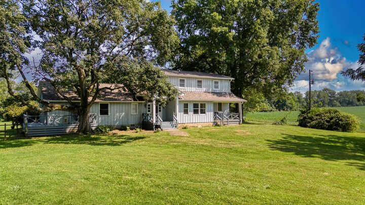 Property Photo:  9585 Snyder Church NW Road  OH 43105 