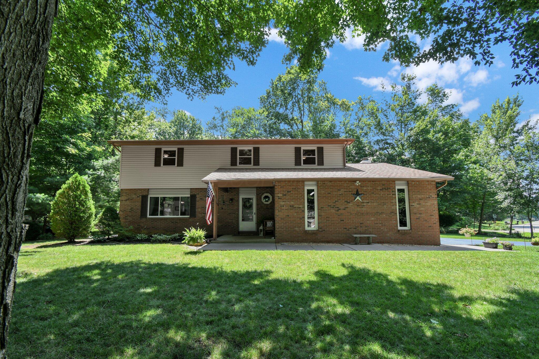 Property Photo:  13892 Woodsedge Court  OH 43147 