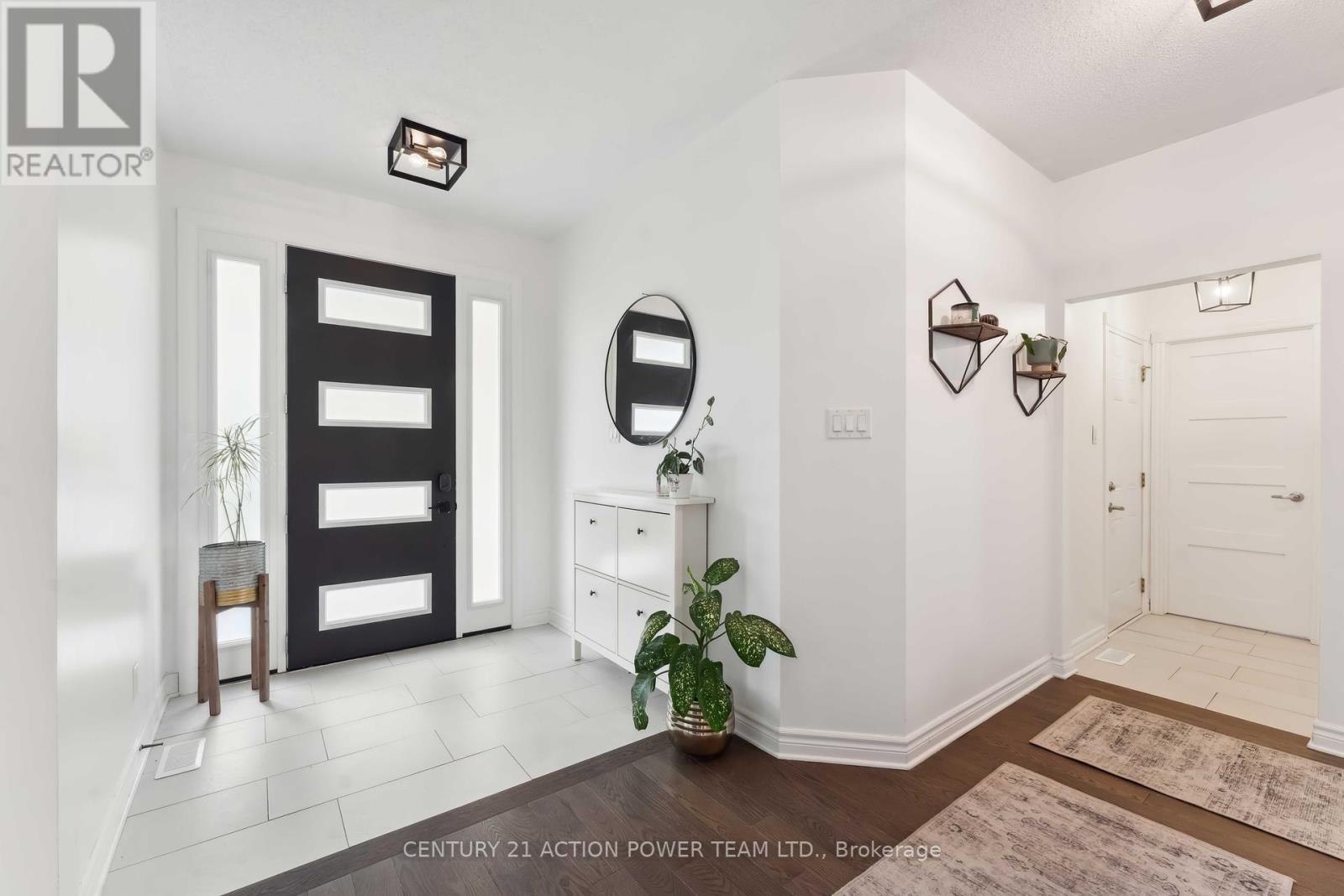 Property Photo: 2101 Hallendale Street ON K4A 4S1