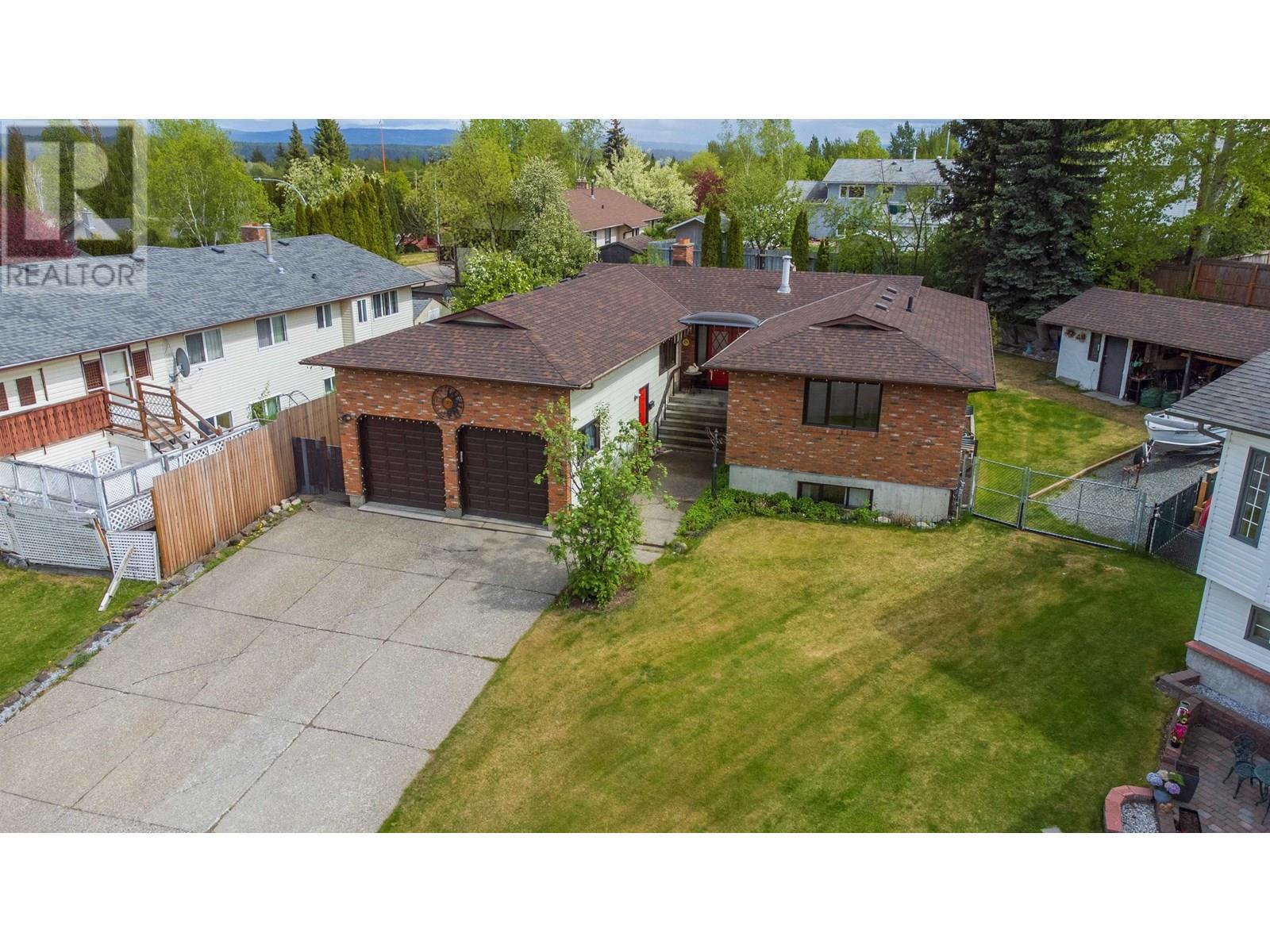 Property Photo: 2881 Calhoun Place BC V2N 5J5