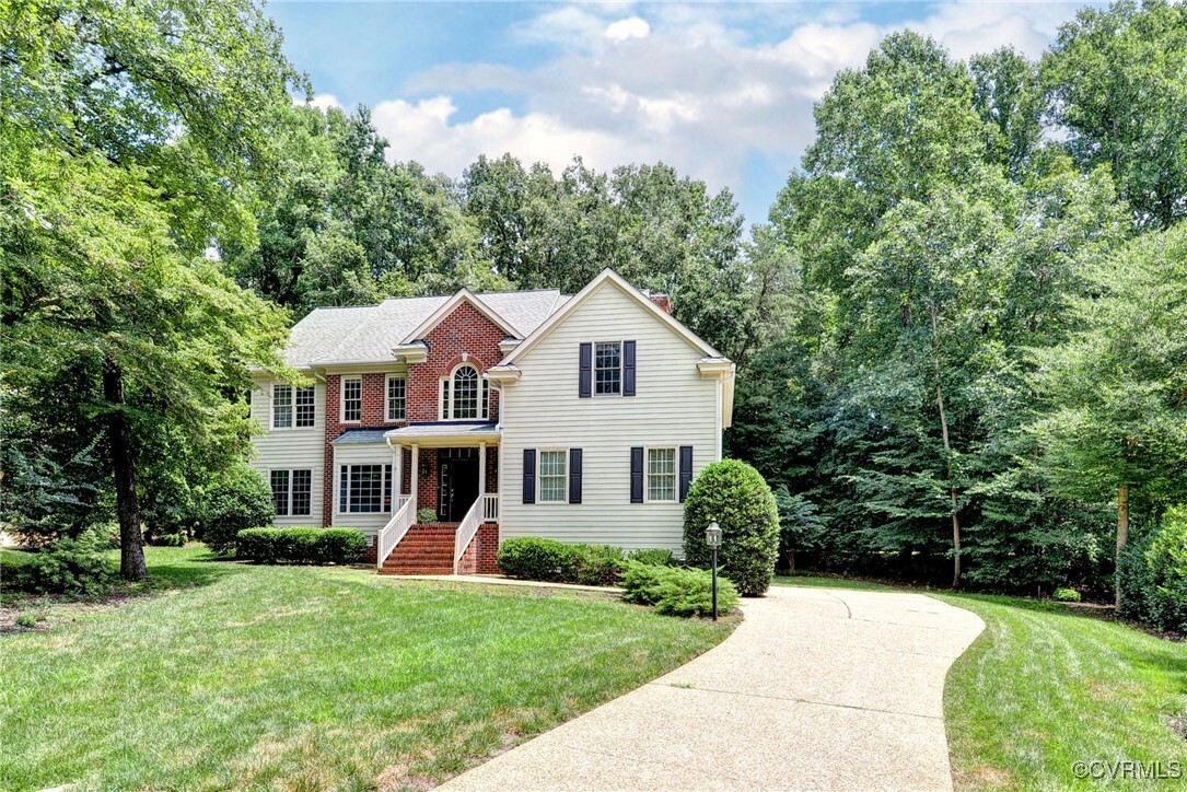 Property Photo: 112 Stone Bridge VA 23188
