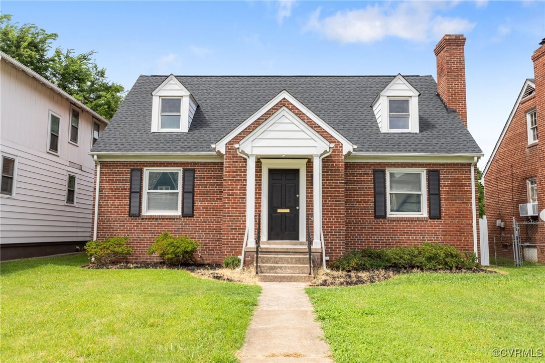 Property Photo:  814 Edge Hill Road  VA 23222 