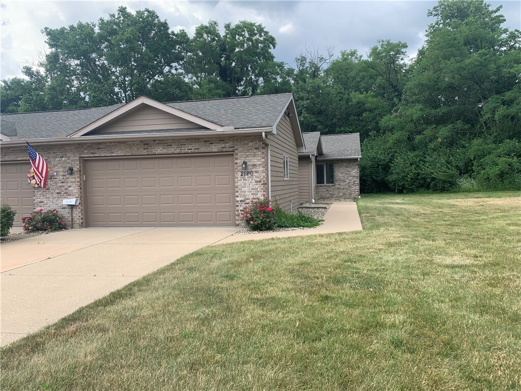 Property Photo: 2140 S Imboden Place IL 62521