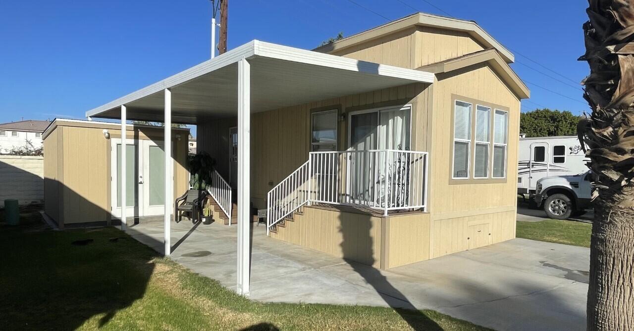 Property Photo: 84136 Ave 44, #316 CA 92203