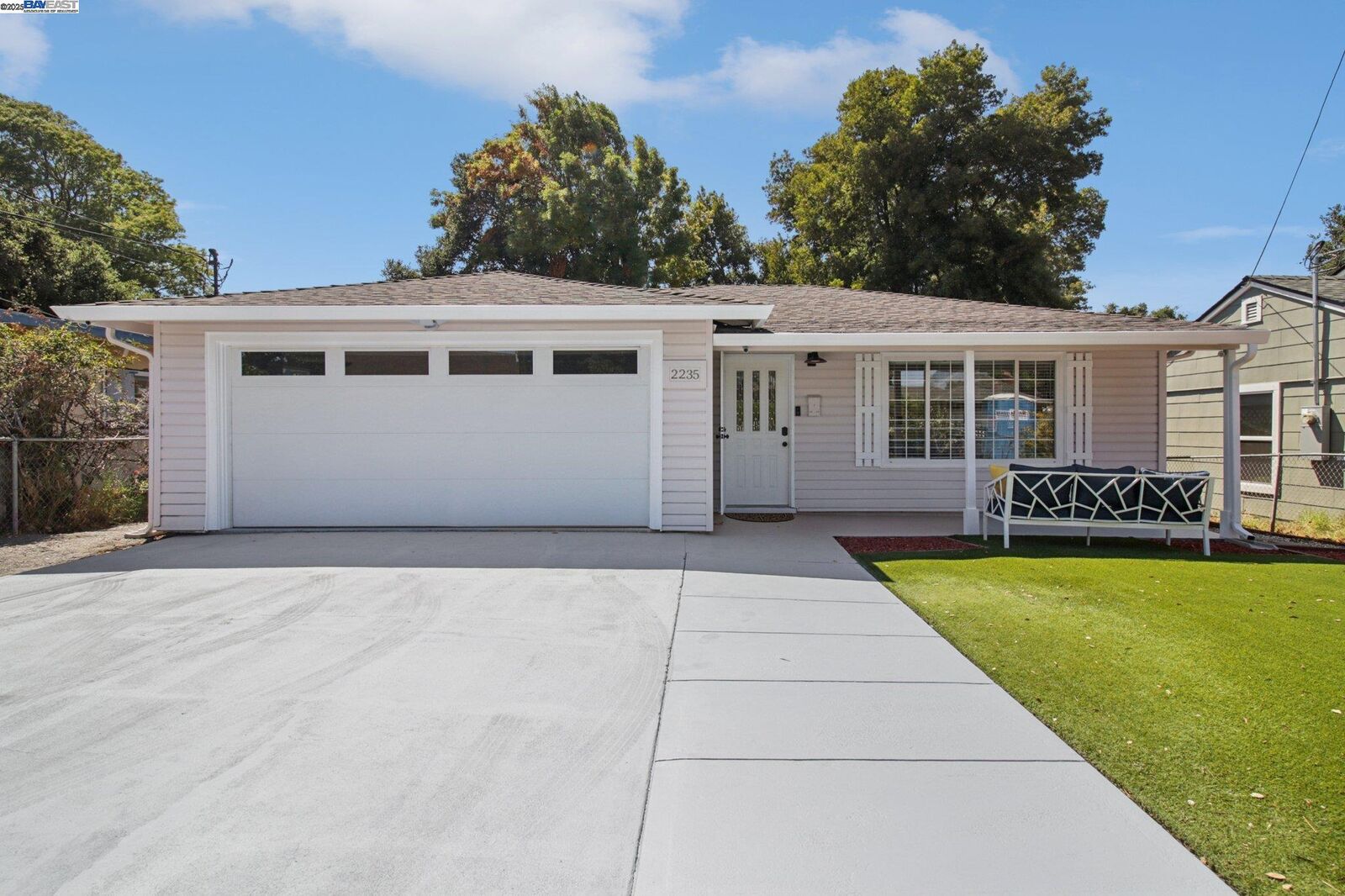 Property Photo:  2235 Menalto Avenue  CA 94303 