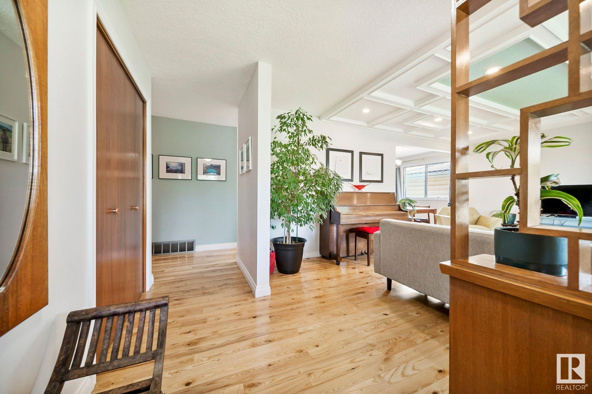 Property Photo:  12213 128 Street NW  AB T5L 1C6 