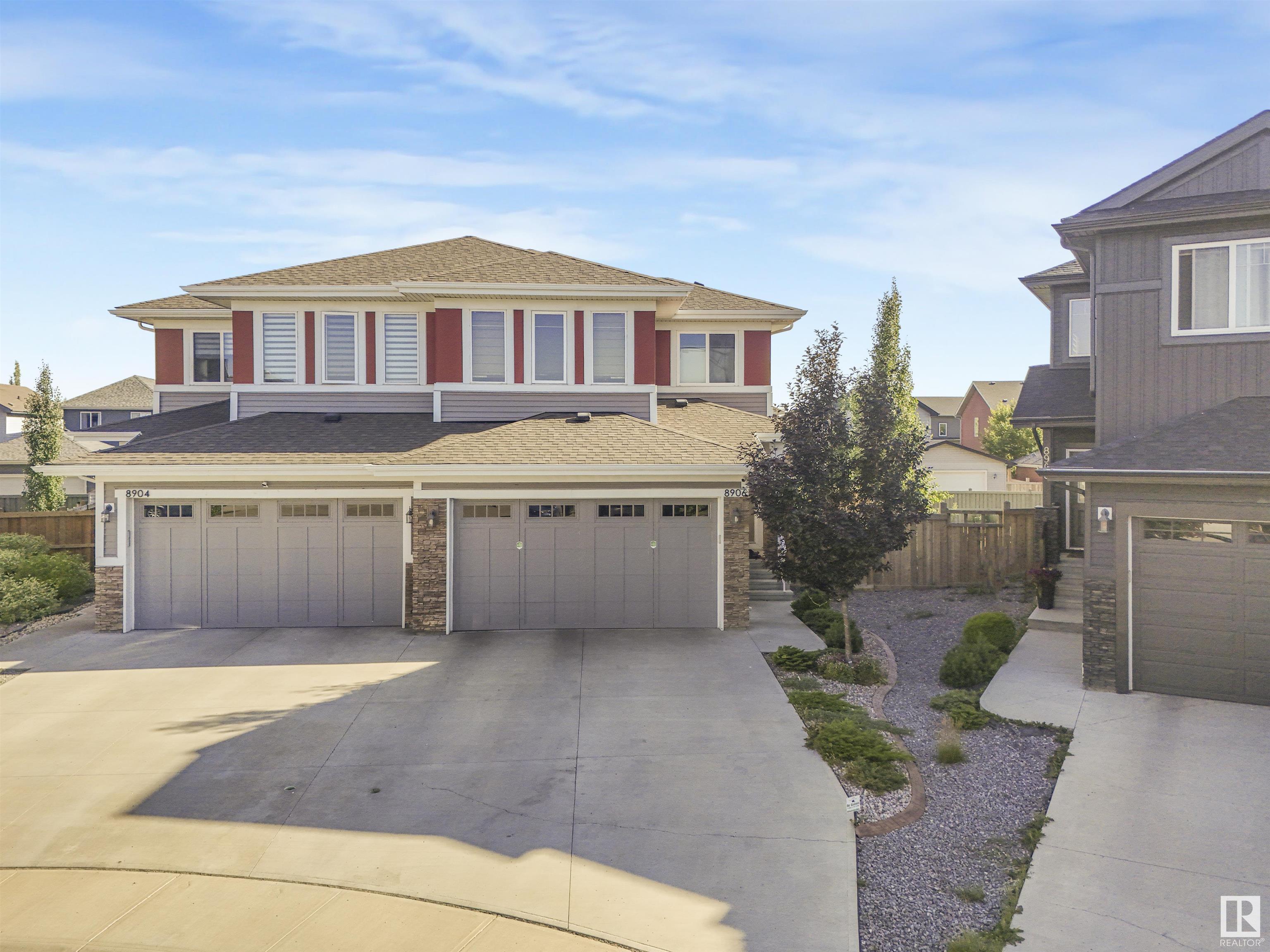 8906 217 Street NW  Edmonton AB T5T 7C4 photo