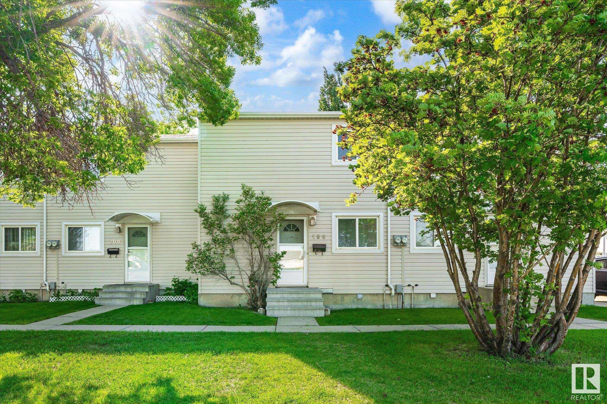 Property Photo:  199 Centennial Court NW  AB T5P 4H5 