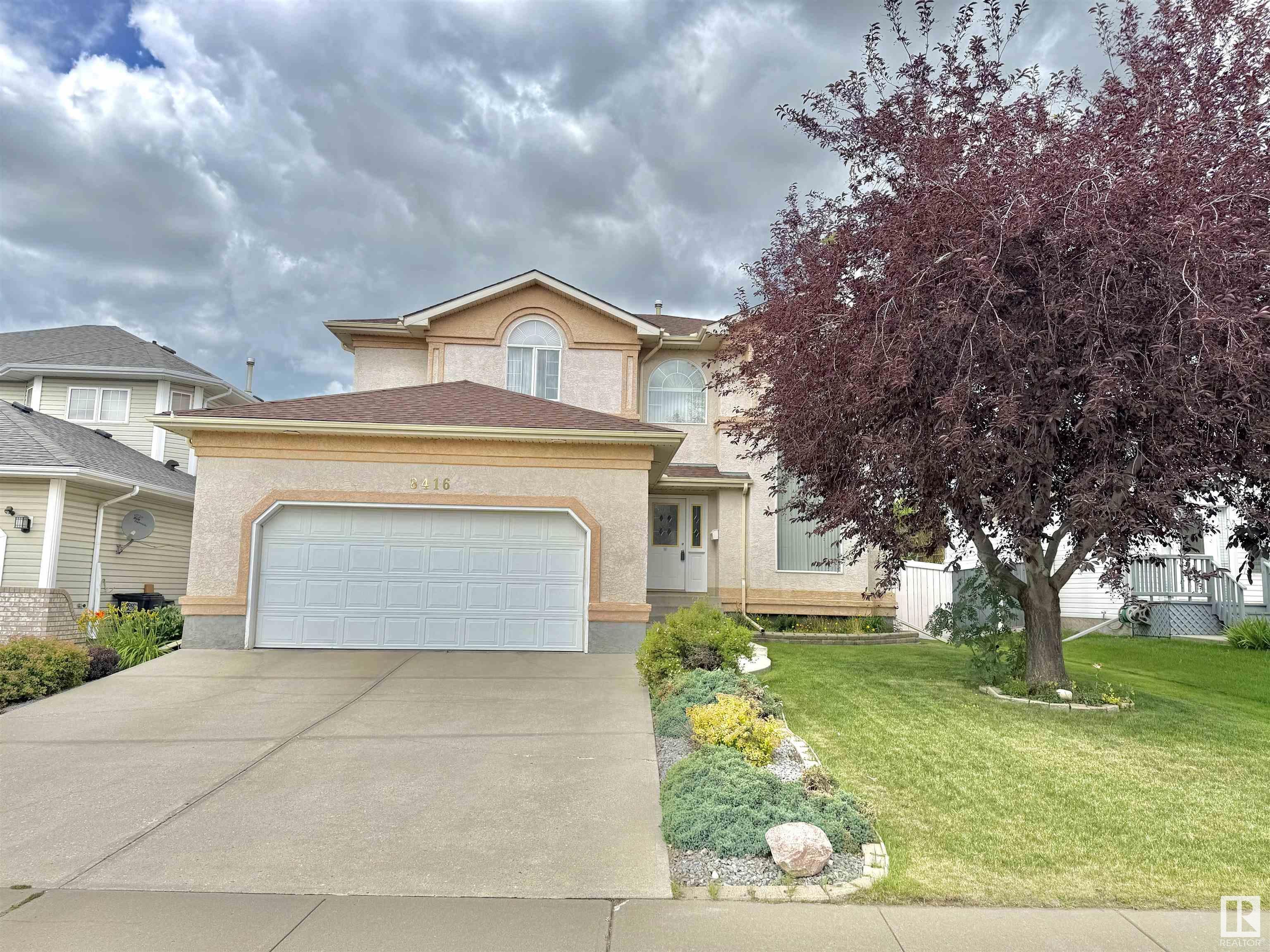8416 160A Avenue NW  Edmonton AB T5Z 3K2 photo