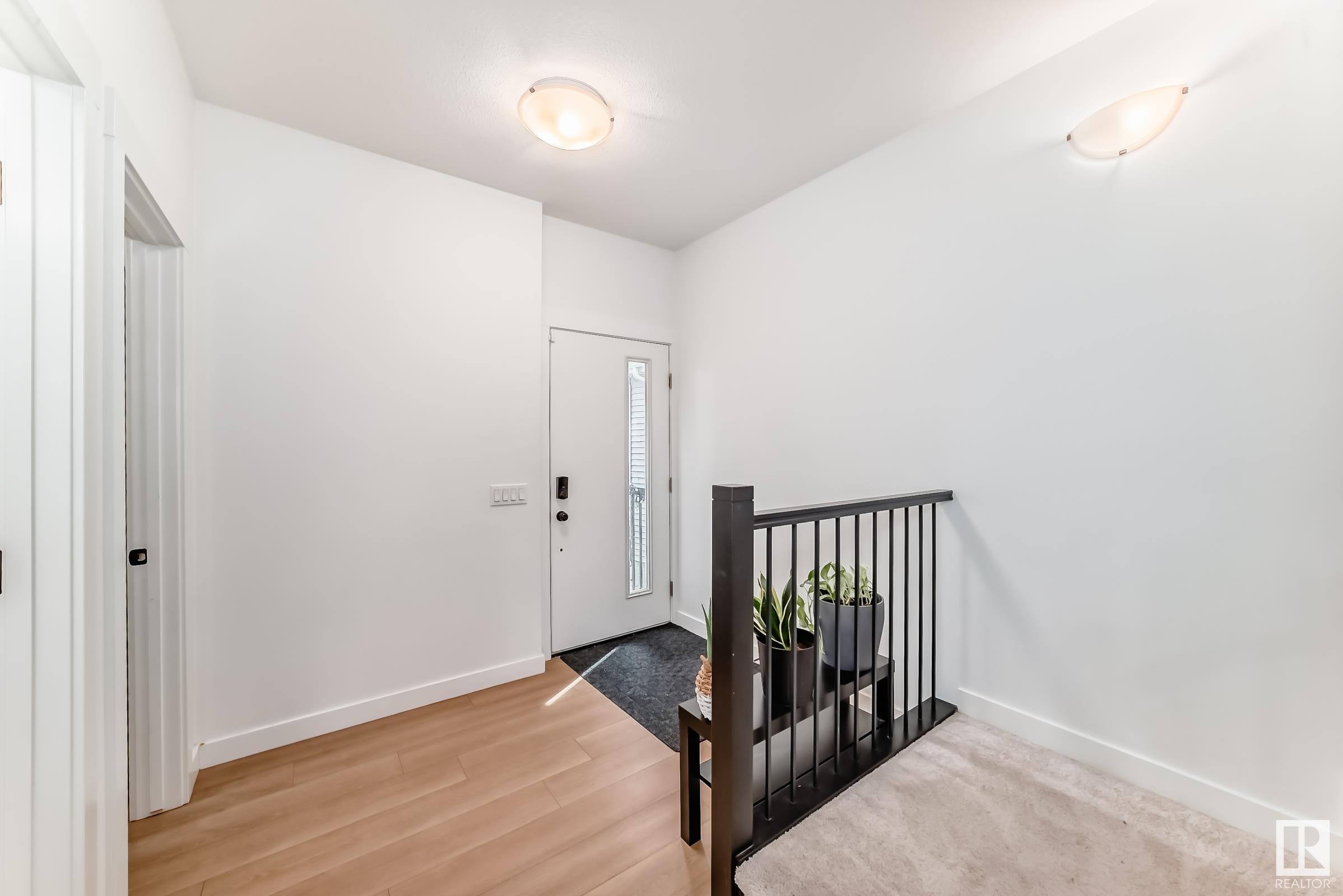 Property Photo:  1908 160 Street SW  AB T6W 4X6 