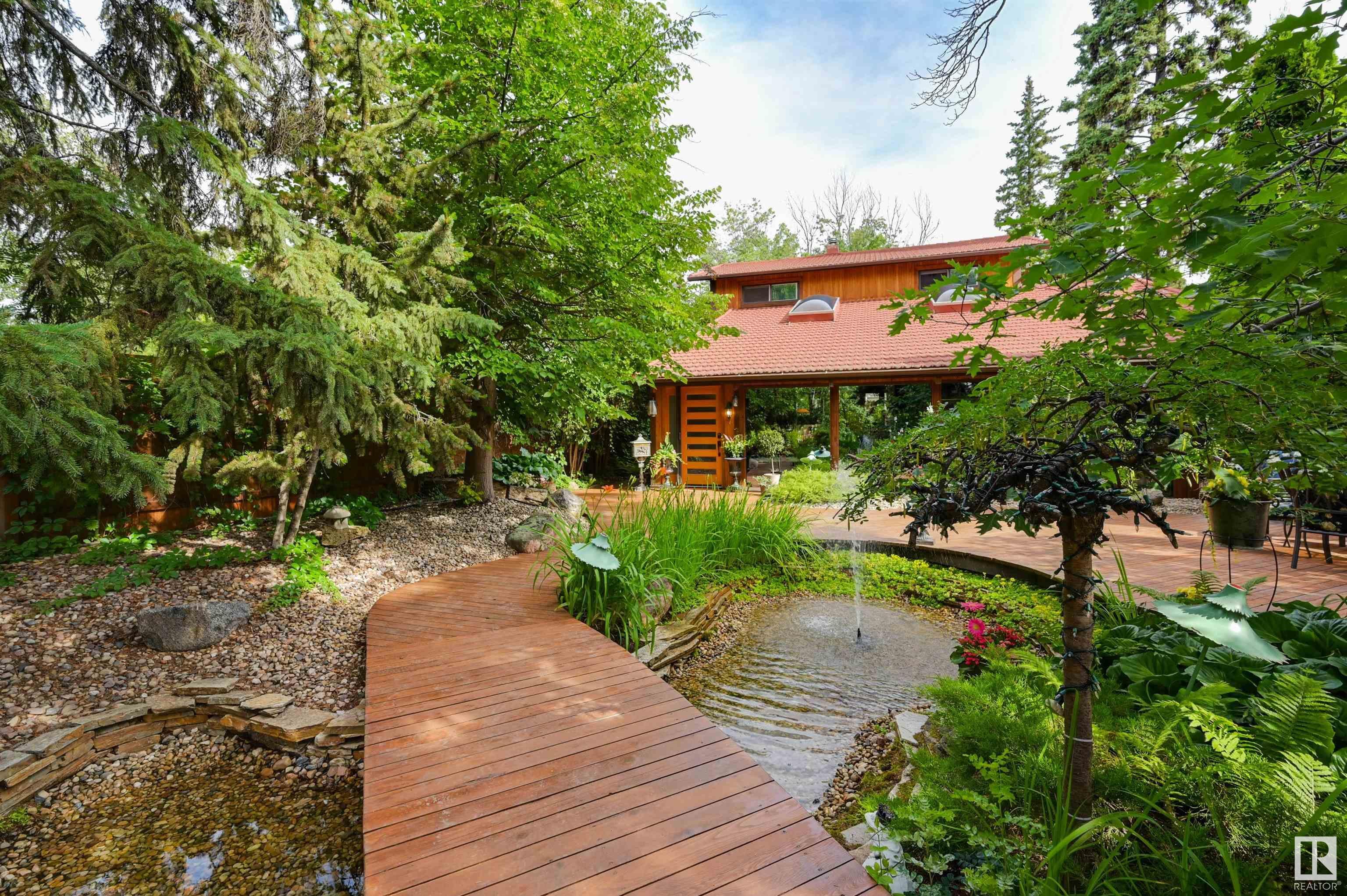 14228 Ravine Drive NW  Edmonton AB T5N 3M2 photo