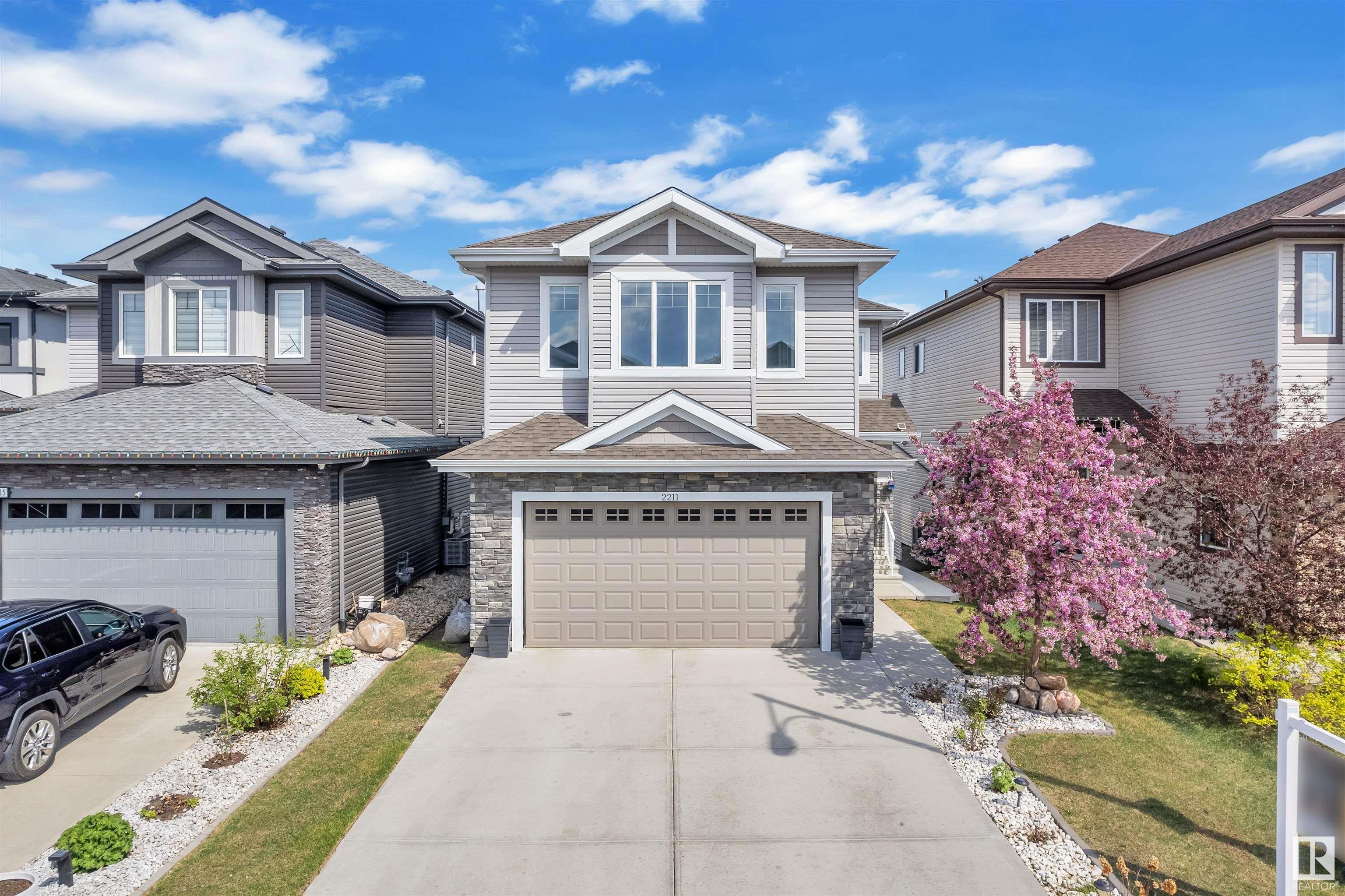 Property Photo: 2211 22 Street NW AB T6T 0Z1