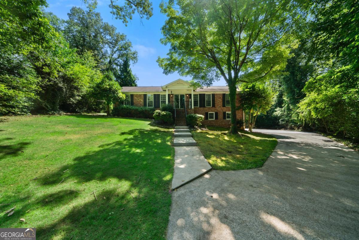 Property Photo: 3 Westlyn Court SW GA 30165