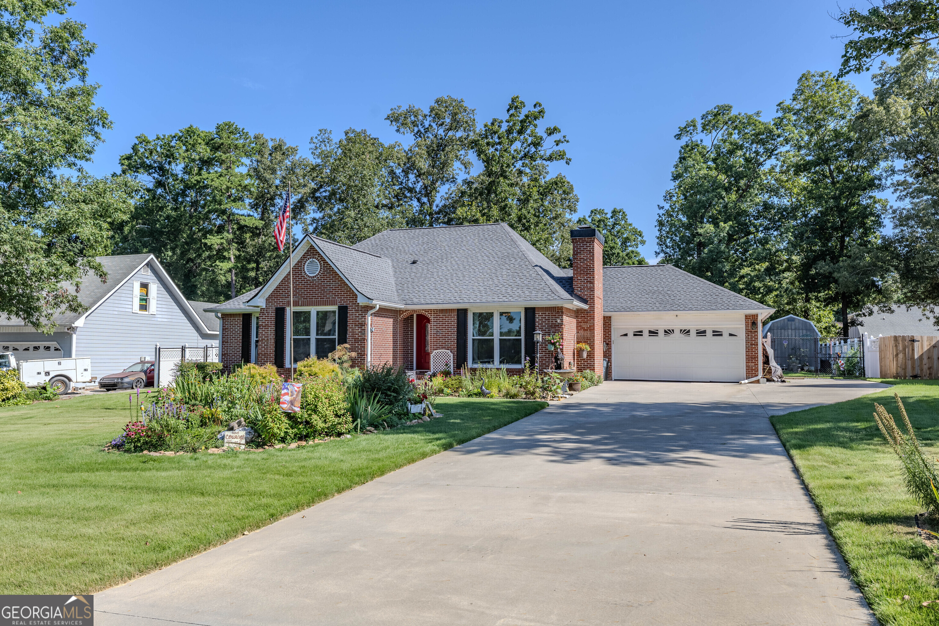 Property Photo: 14 Meadowood Drive NW GA 30165