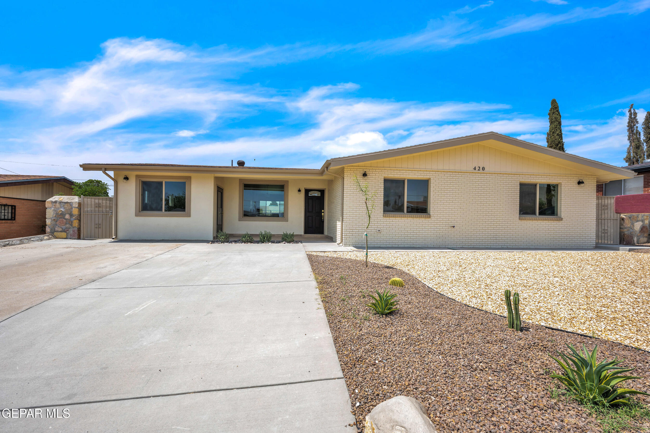 Property Photo: 420 De Leon Drive TX 79912
