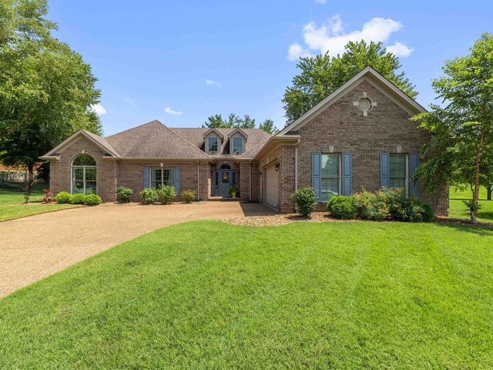 Property Photo: 4124 Foxtail Place KY 42303