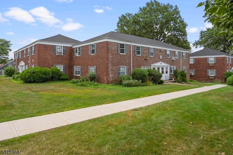 Property Photo:  36 W Roselle Ave D  NJ 07204 