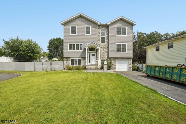 Property Photo:  18 Boyd Ter  NJ 07033 