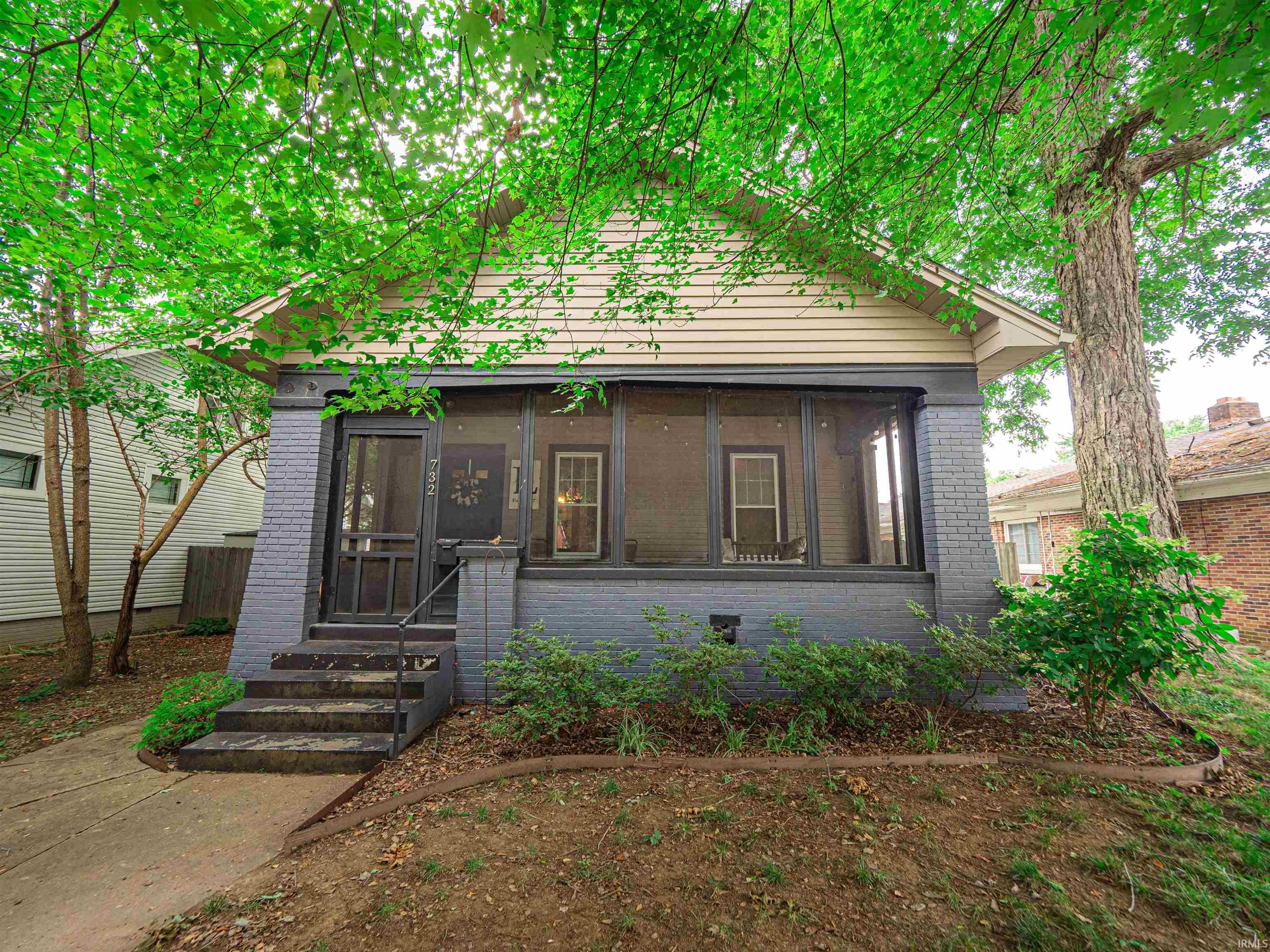 Property Photo:  732 S Norman Avenue  IN 47714 