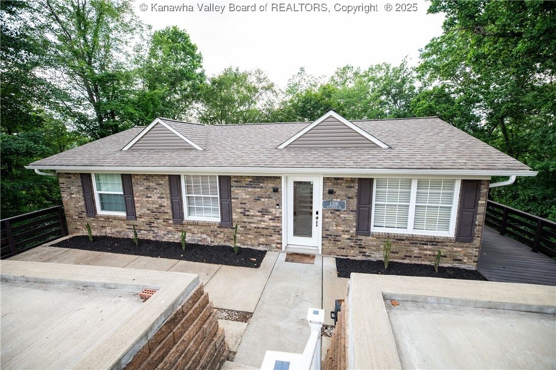 Property Photo: 1316 Wychwood Road WV 24302