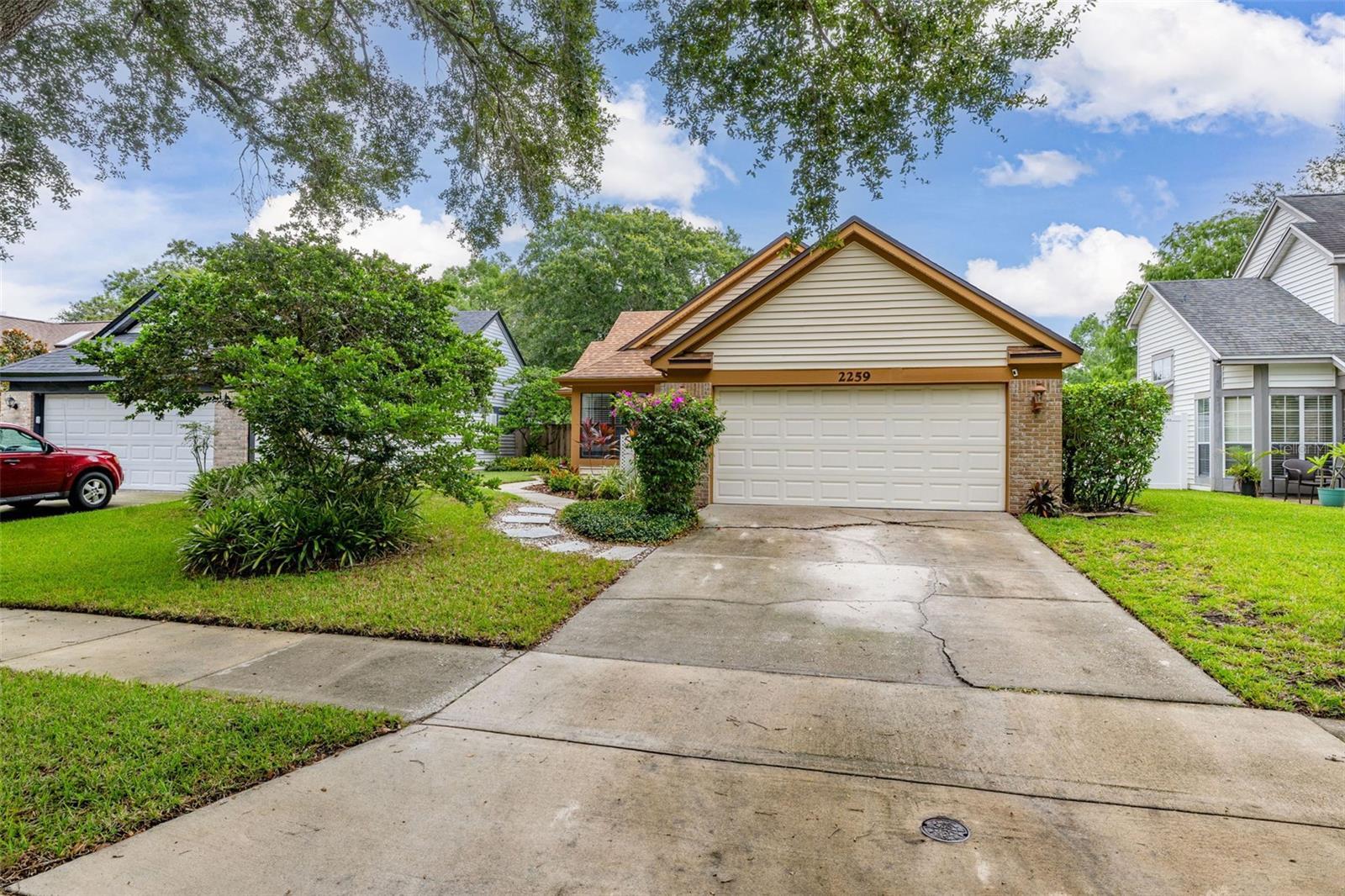 Property Photo: 2259 Doulton Drive FL 32812