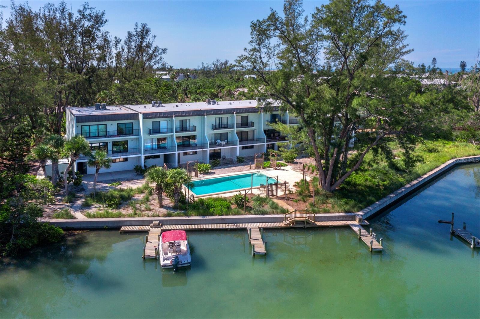 Property Photo:  490 N Shore Road 6  FL 34228 