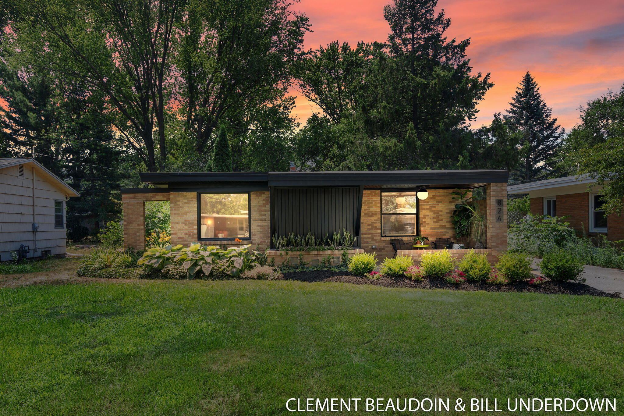 Property Photo:  824 W 24th Street  MI 49423 