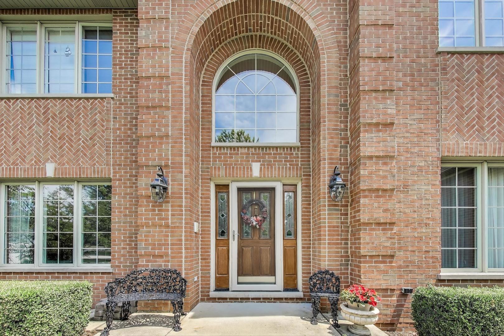 Property Photo:  913 S Dryden Place  IL 60005 