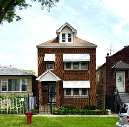 Property Photo: 1630 W 38th Place IL 60609