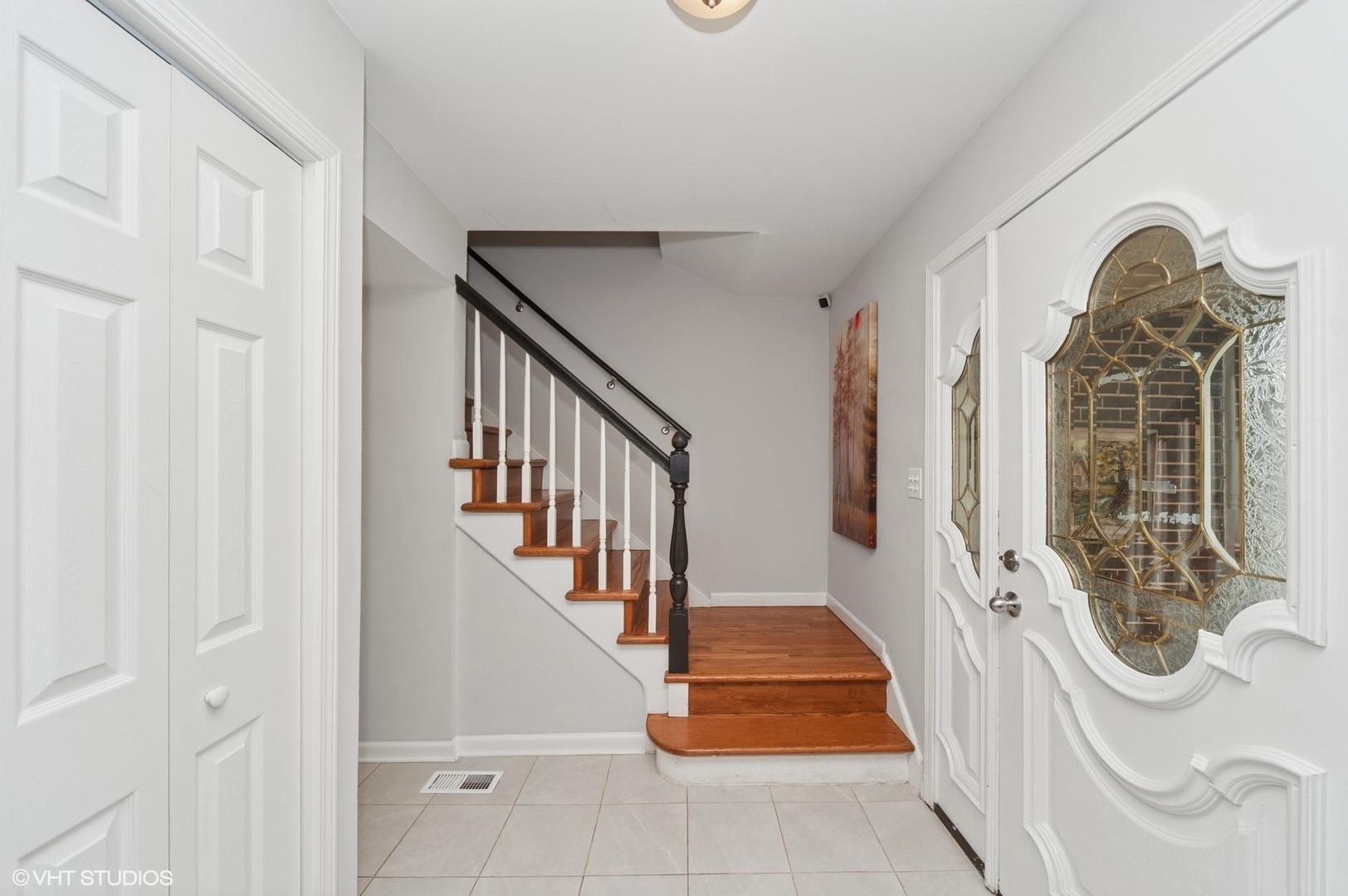 Property Photo:  1630 S Princeton Avenue  IL 60005 