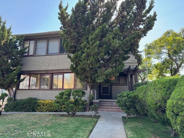 Property Photo: 325 S Los Robles Avenue CA 91101