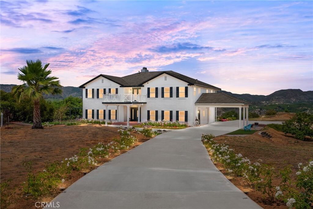 Property Photo:  22252 Monte Rancho Drive  CA 92590 
