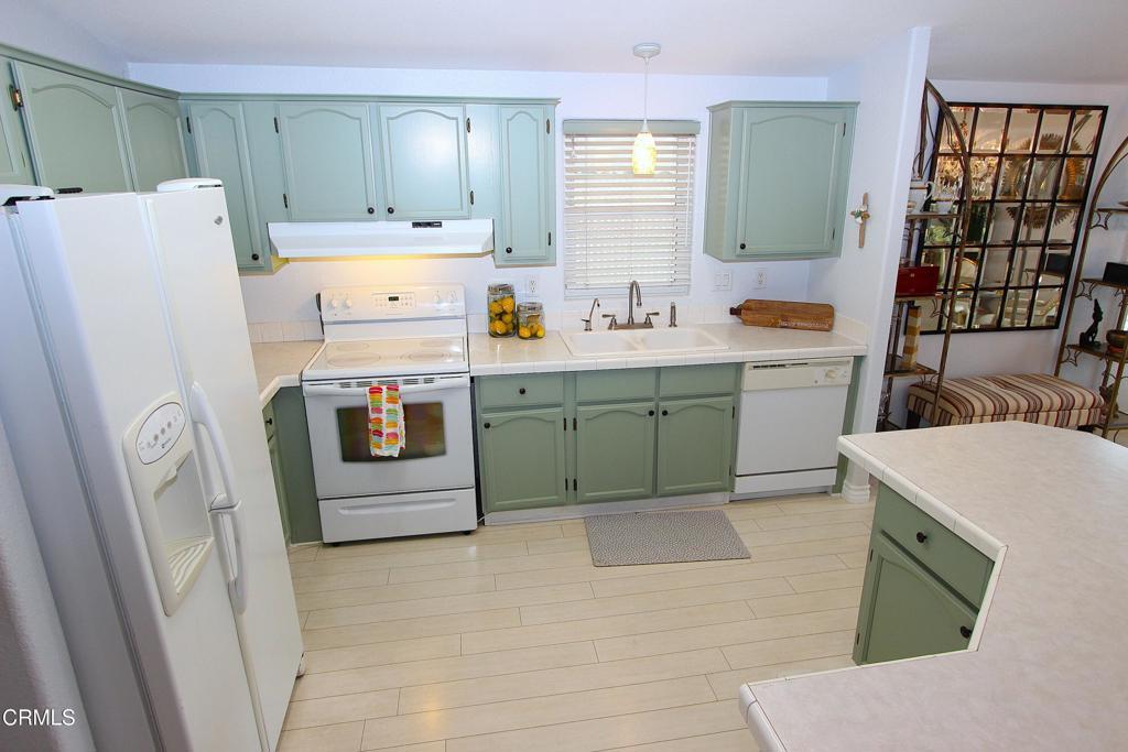Property Photo: 1215 Anchors Way Way 44 CA 93001