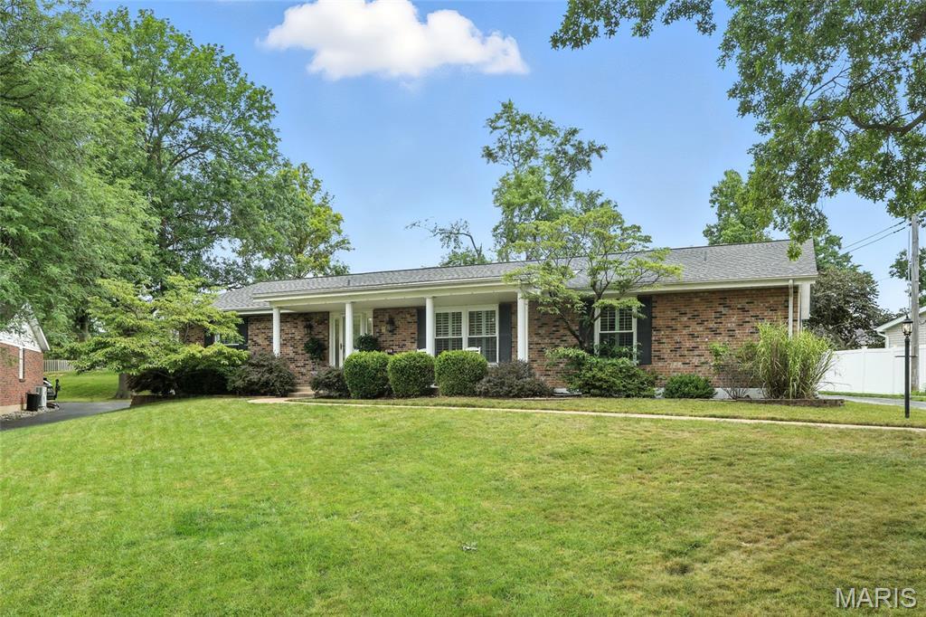 Property Photo:  419 Trail Grove Court  MO 63011 